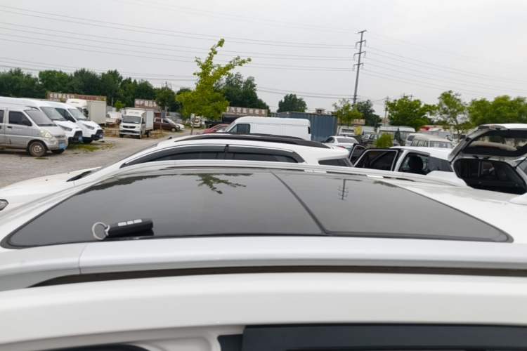 Used Baojun 510 2017 1.5L Automatic Luxury Model Roof