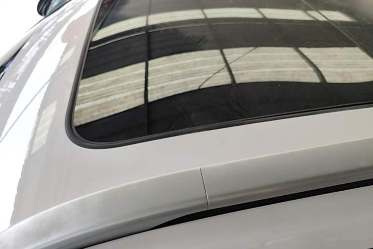 Used Baojun 510 2017 1.5L Manual Luxury Model Roof