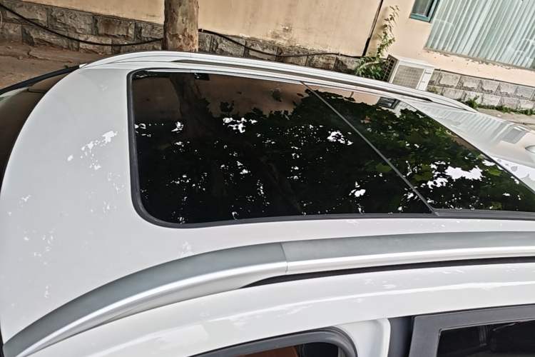Used Baojun 510 2017 1.5L Automatic Luxury Model Roof