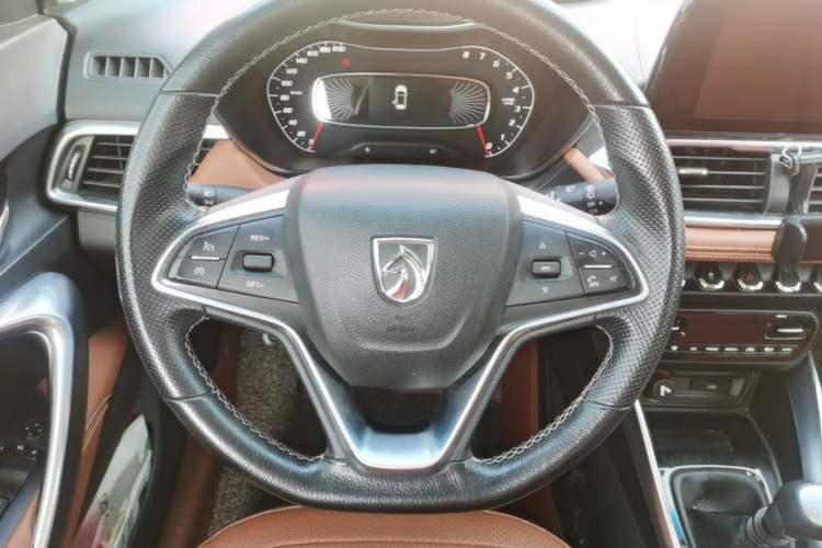 Used Baojun 510 2017 1.5L Manual Luxury Model Steering Wheel