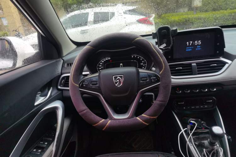 Used Baojun 510 2017 1.5L Manual Fashion Model Steering Wheel