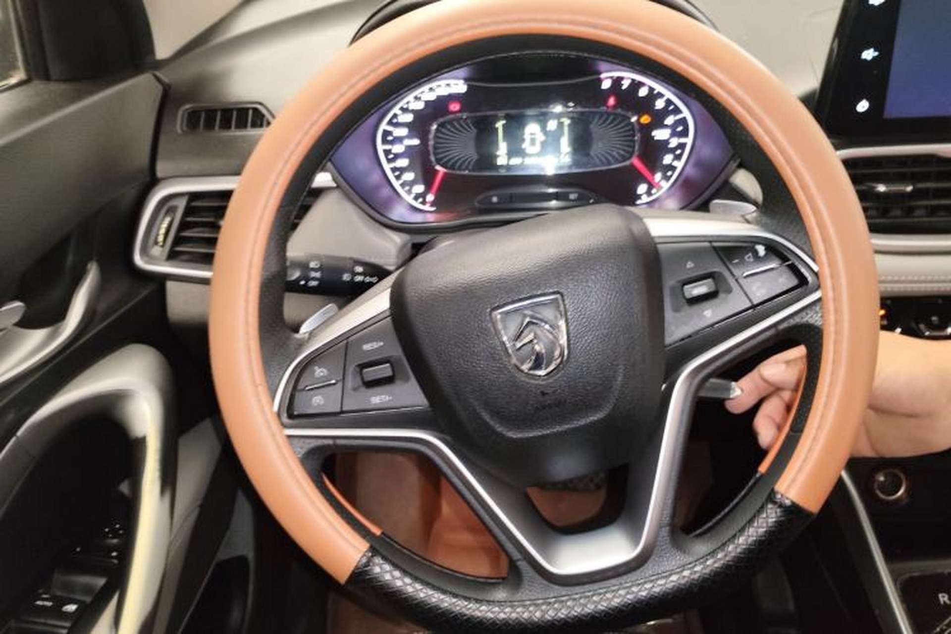 Used Baojun 510 2017 1.5L Automatic Fashion Model Steering Wheel
