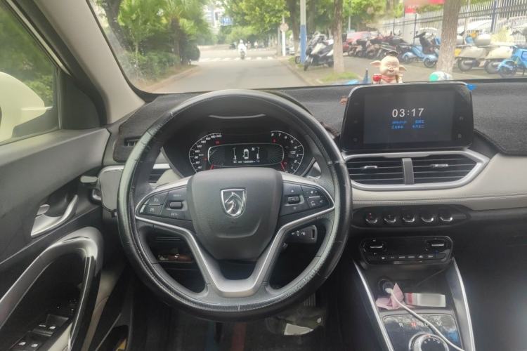 Used Baojun 510 2017 1.5L Automatic Fashion Model Steering Wheel