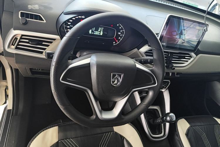 Used Baojun 510 2017 1.5L manual Comfort trim Steering Wheel