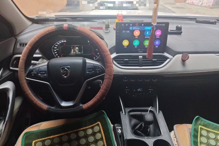 Used Baojun 510 2017 1.5L Manual Fashion Model Steering Wheel