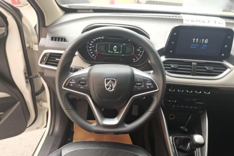 Used Baojun 510 2017 1.5L Manual Fashion Model Steering Wheel