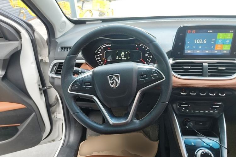 Used Baojun 510 2017 1.5L Automatic Luxury Model Steering Wheel