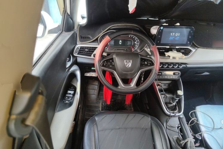 Used Baojun 510 2017 1.5L Manual Fashion Model Steering Wheel