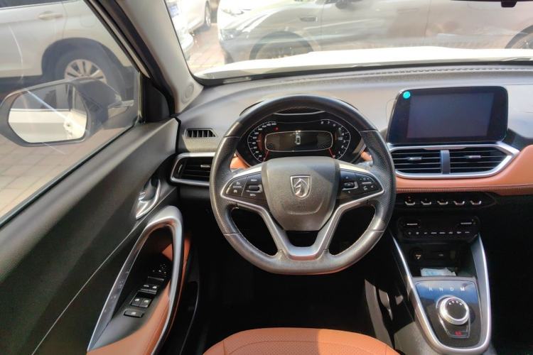 Used Baojun 510 2017 1.5L Automatic Luxury Model Steering Wheel