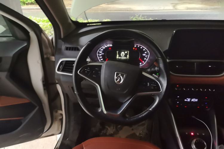 Used Baojun 510 2017 1.5L Automatic Luxury Model Steering Wheel