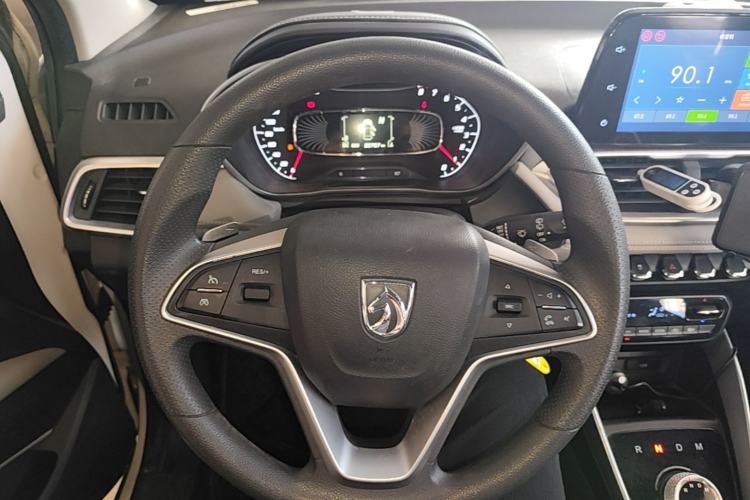 Used Baojun 510 2017 1.5L Automatic Fashion Model Steering Wheel
