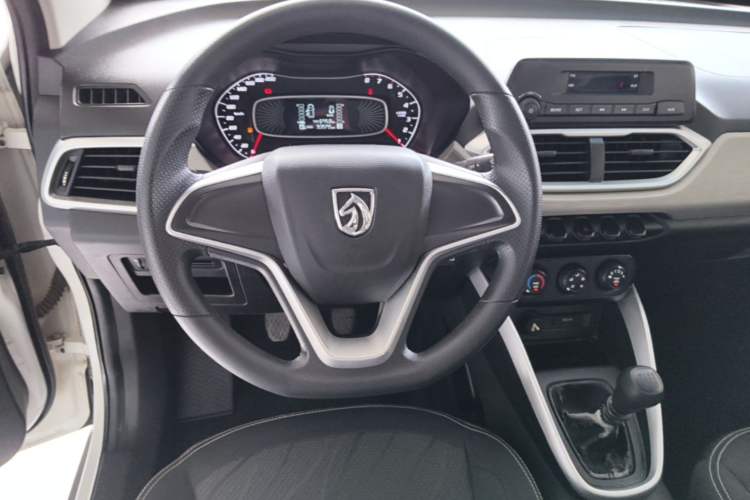 Used Baojun 510 2017 1.5L manual Comfort trim Steering Wheel