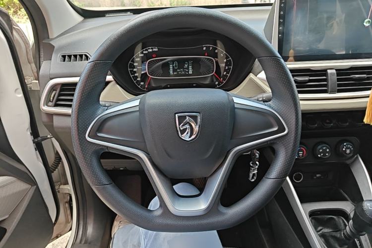 Used Baojun 510 2017 1.5L manual Comfort trim Steering Wheel