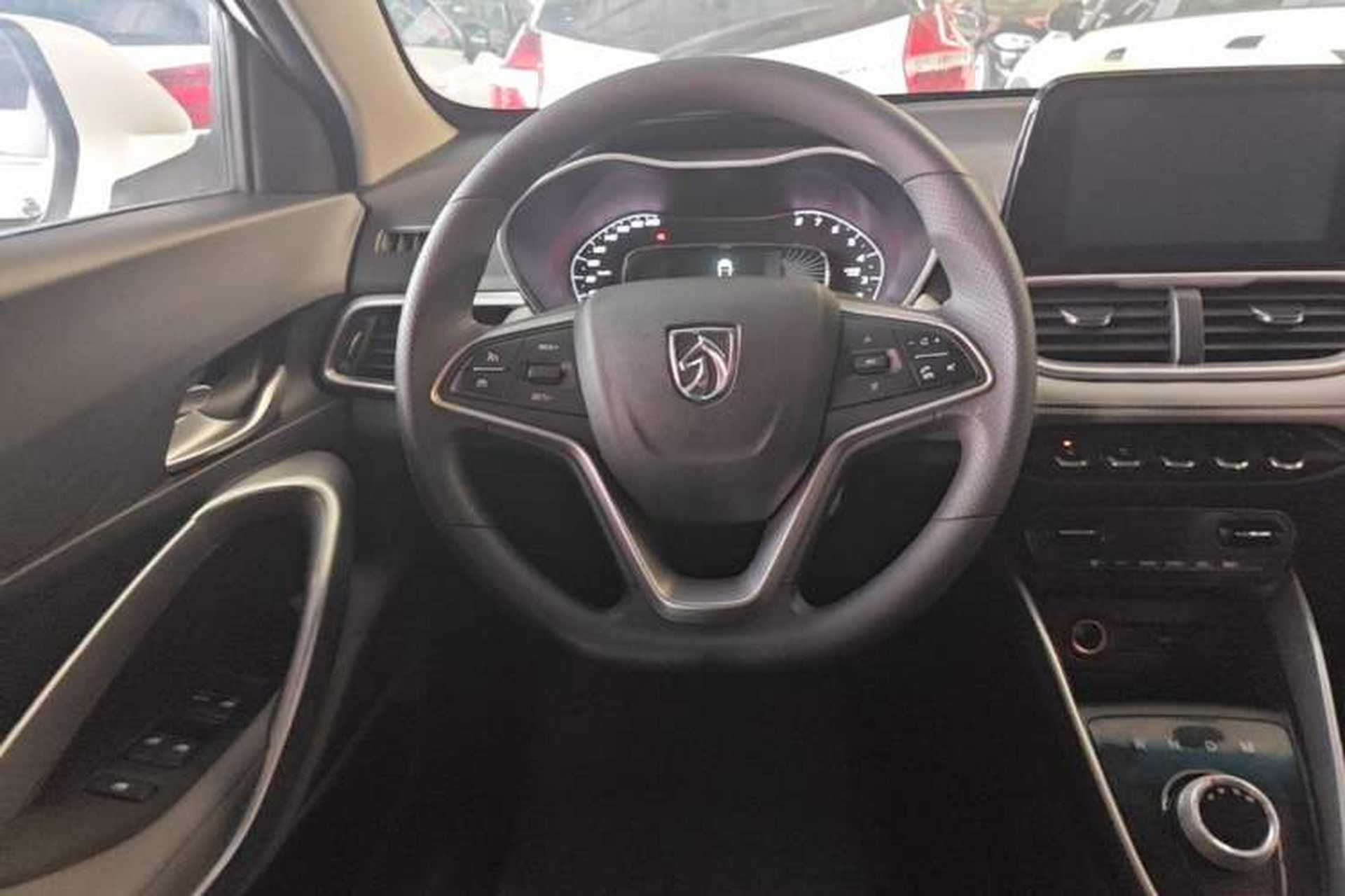 Used Baojun 510 2017 1.5L Automatic Fashion Model Steering Wheel