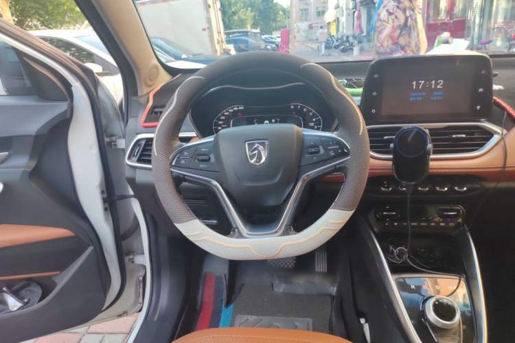 Used Baojun 510 2017 1.5L Automatic Luxury Model Steering Wheel