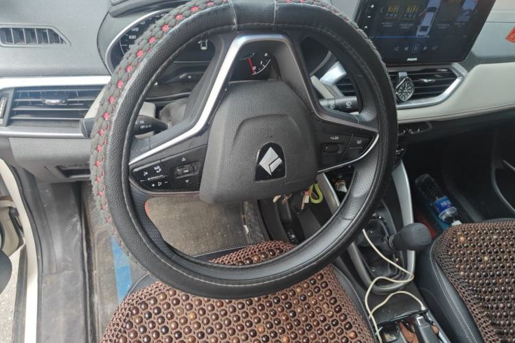 Used Baojun 510 2017 1.5L Manual Fashion Model Steering Wheel