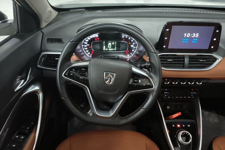 Used Baojun 510 2017 1.5L Automatic Luxury Model Steering Wheel