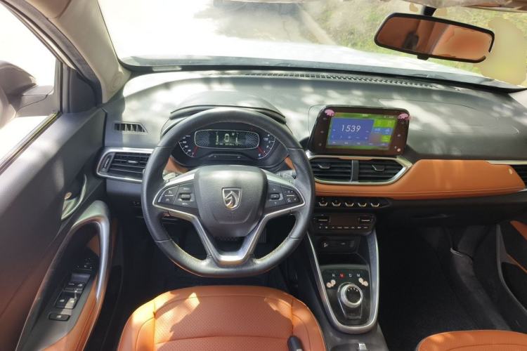 Used Baojun 510 2017 1.5L Automatic Luxury Model Steering Wheel