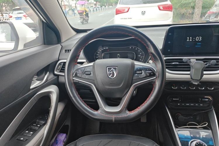 Used Baojun 510 2017 1.5L Automatic Fashion Model Steering Wheel