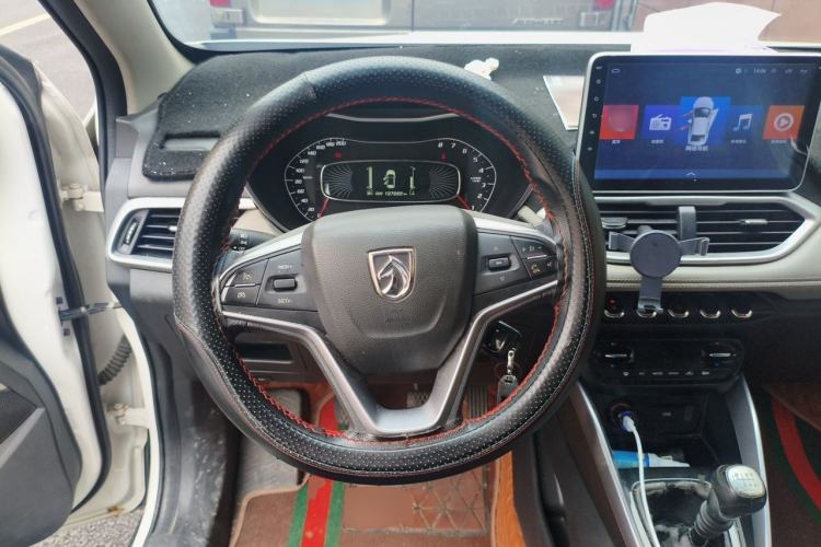 Used Baojun 510 2017 1.5L Manual Fashion Model Steering Wheel