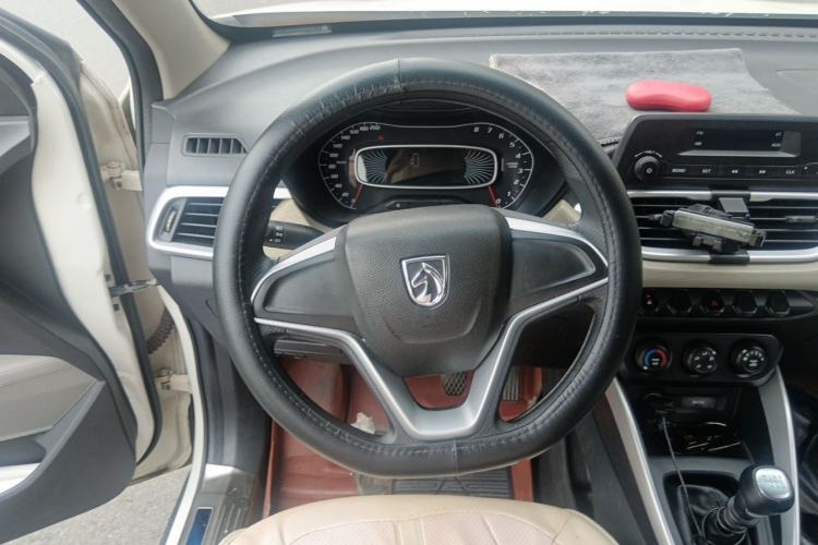 Used Baojun 510 2017 1.5L manual Comfort trim Steering Wheel