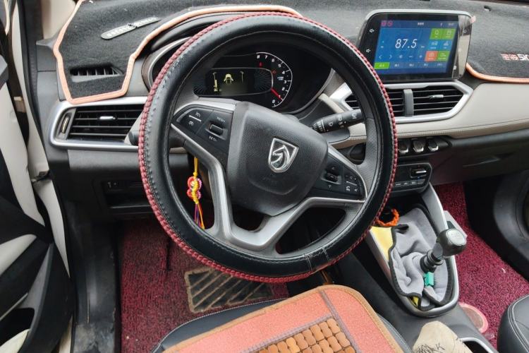 Used Baojun 510 2017 1.5L Manual Fashion Model Steering Wheel
