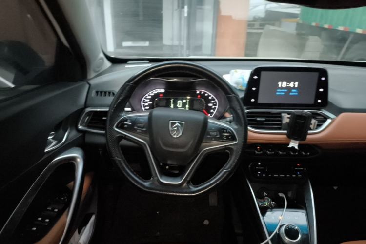 Used Baojun 510 2017 1.5L Automatic Luxury Model Steering Wheel