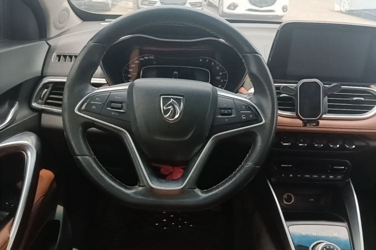 Used Baojun 510 2017 1.5L Automatic Luxury Model Steering Wheel