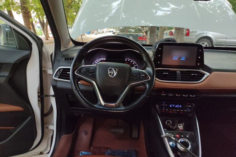 Used Baojun 510 2017 1.5L Automatic Luxury Model Steering Wheel