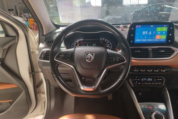 Used Baojun 510 2017 1.5L Automatic Luxury Model Steering Wheel
