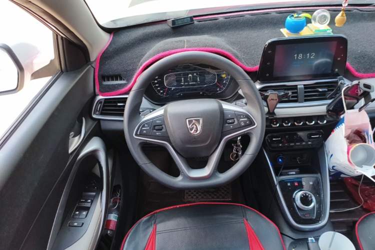 Used Baojun 510 2017 1.5L Automatic Fashion Model Steering Wheel