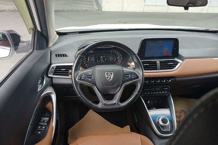Used Baojun 510 2017 1.5L Automatic Luxury Model Steering Wheel