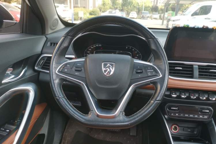 Used Baojun 510 2017 1.5L Automatic Luxury Model Steering Wheel