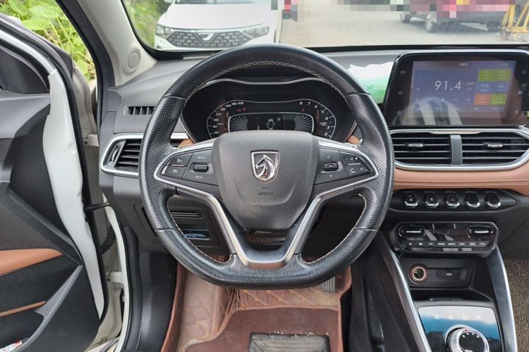 Used Baojun 510 2017 1.5L Automatic Luxury Model Steering Wheel