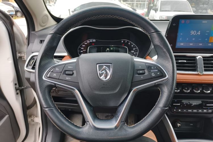 Used Baojun 510 2017 1.5L Automatic Luxury Model Steering Wheel