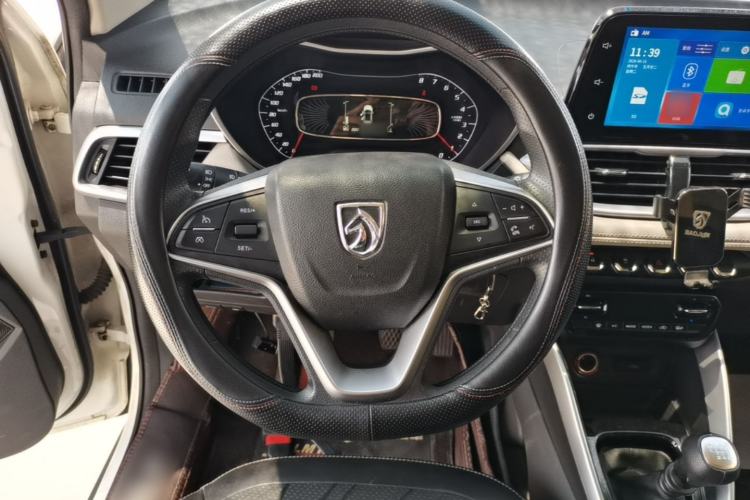 Used Baojun 510 2017 1.5L Manual Fashion Model Steering Wheel