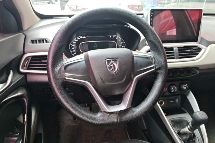 Used Baojun 510 2017 1.5L manual Comfort trim Steering Wheel