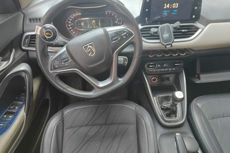 Used Baojun 510 2017 1.5L Manual Fashion Model Steering Wheel