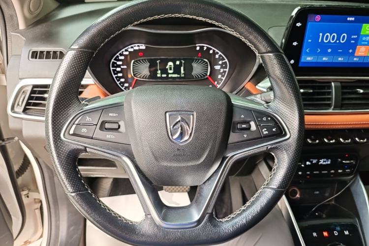 Used Baojun 510 2017 1.5L Automatic Luxury Model Steering Wheel