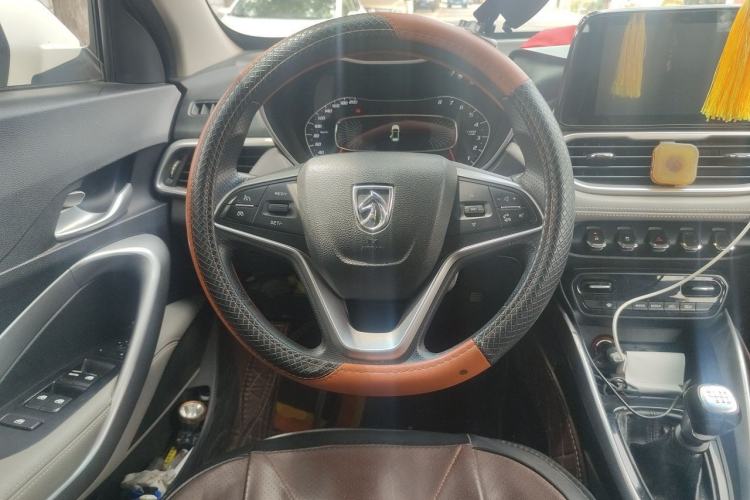 Used Baojun 510 2017 1.5L manual Comfort trim Steering Wheel