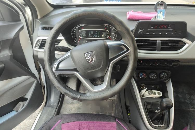 Used Baojun 510 2017 1.5L manual Comfort trim Steering Wheel