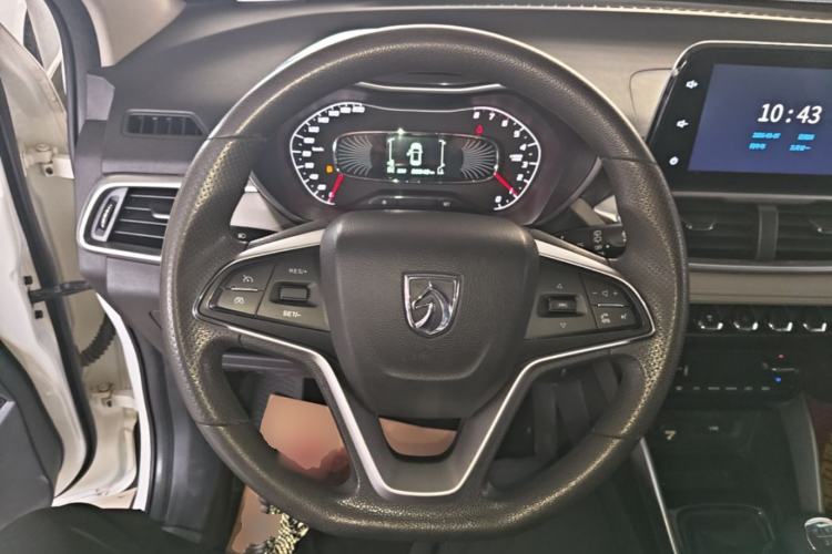 Used Baojun 510 2017 1.5L Manual Fashion Model Steering Wheel