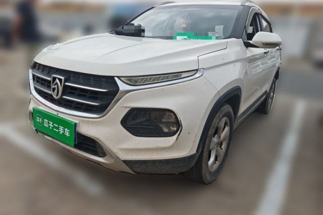 Used Baojun 510 2017 1.5L manual Comfort trim