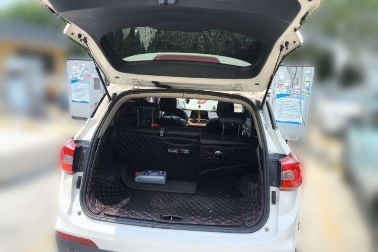 Used Baojun 510 2017 1.5L Automatic Luxury Model Trunk