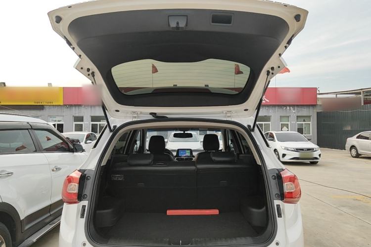 Used Baojun 510 2017 1.5L Automatic Luxury Model Trunk