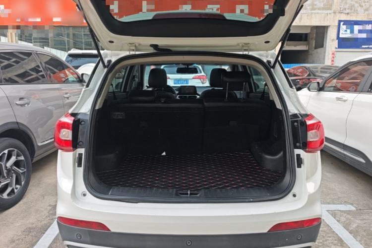 Used Baojun 510 2017 1.5L Automatic Luxury Model Trunk