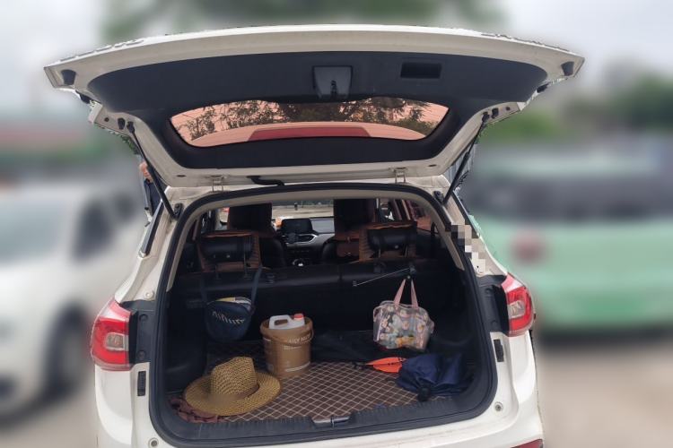 Used Baojun 510 2017 1.5L Manual Fashion Model Trunk