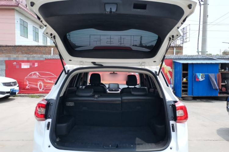 Used Baojun 510 2017 1.5L Manual Fashion Model Trunk