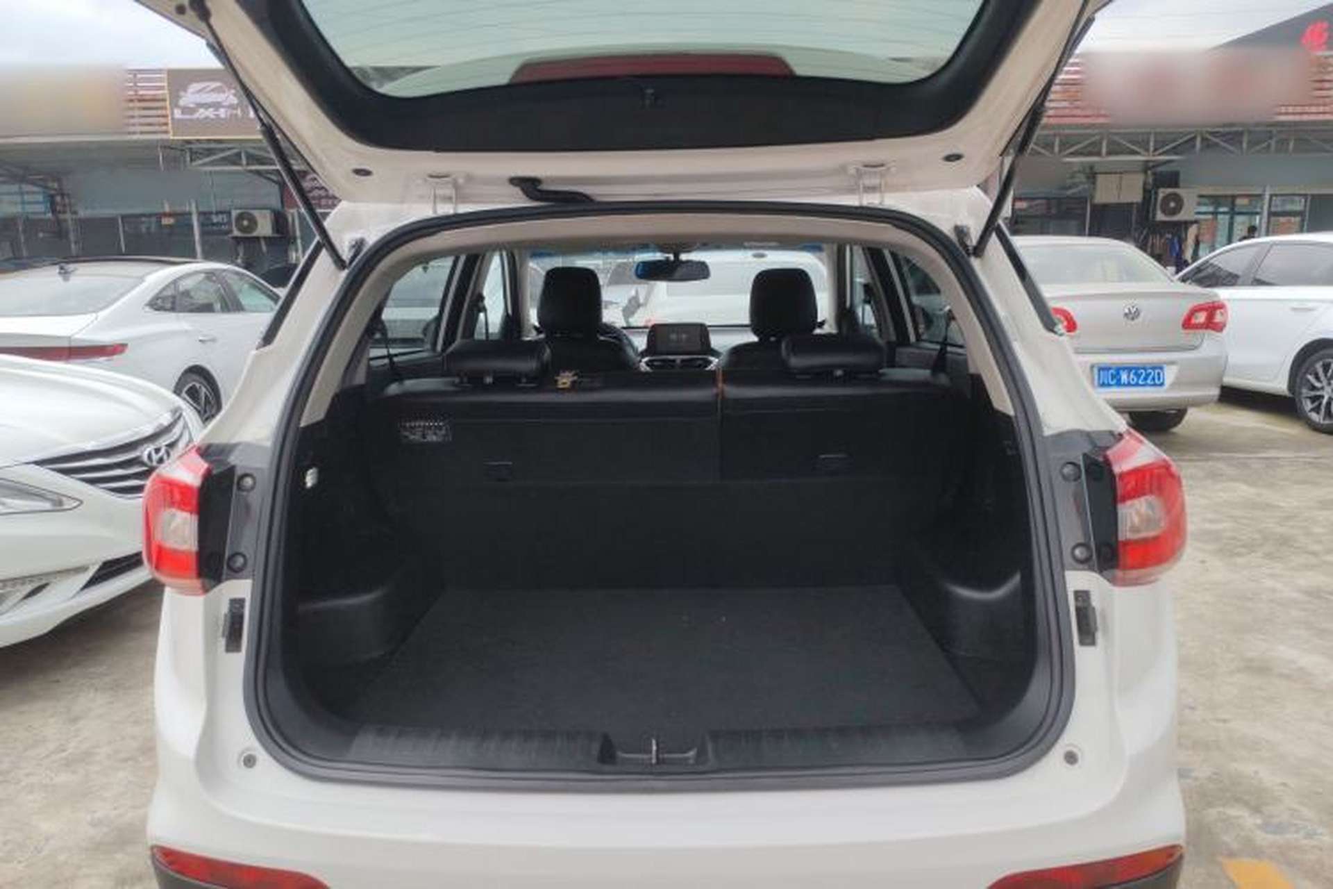 Used Baojun 510 2017 1.5L Automatic Luxury Model Trunk