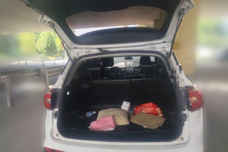 Used Baojun 510 2017 1.5L Automatic Fashion Model Trunk